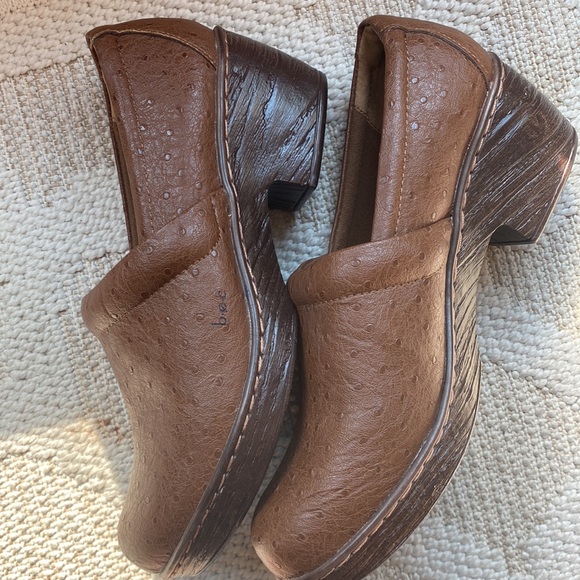 BOC Born Concept Nadiyya Black Light Brown Ostrich Clog Nursing Size 9.5 - Picture 6 of 7